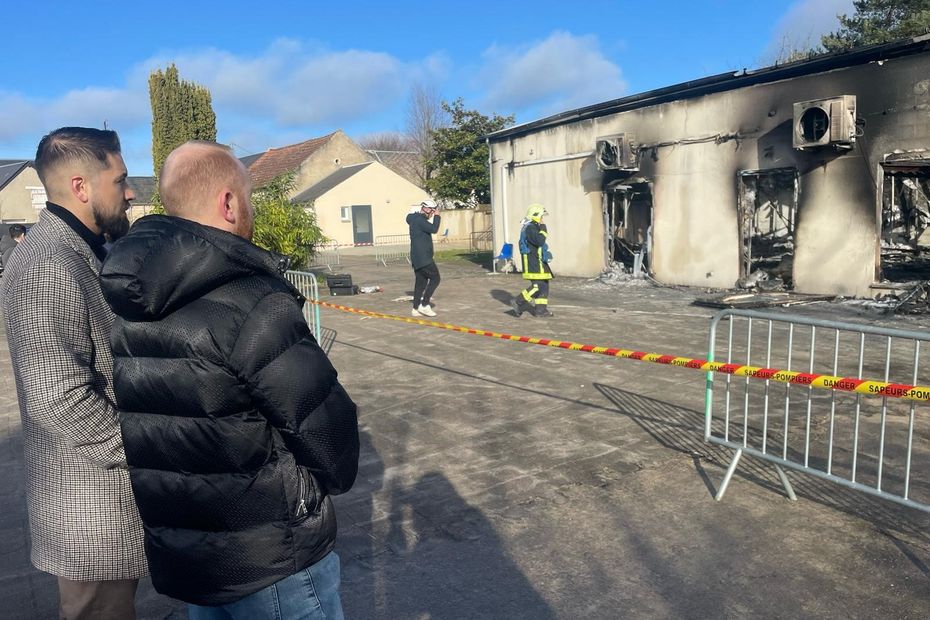 Incendie Criminelle à la Mosquée de Jargeau : Le CFCM Dénonce un Silence Assourdissant
