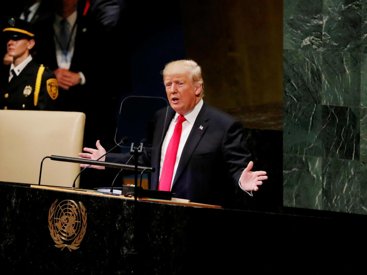 Le diplomate américain suggère à Trump d’employer la bombe atomique contre l’Iran