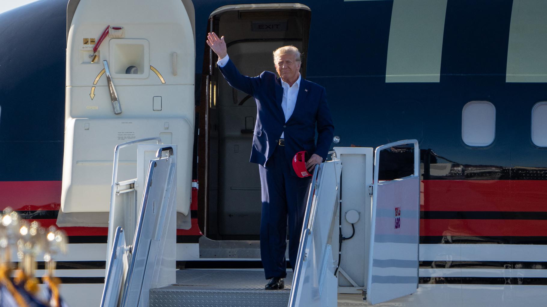 LA LÉGISLATION DE TRUMP FAVORISE LES RICHES AVEC DES SUBVENTIONS INJUSTES POUR LES JETS PRIVÉS