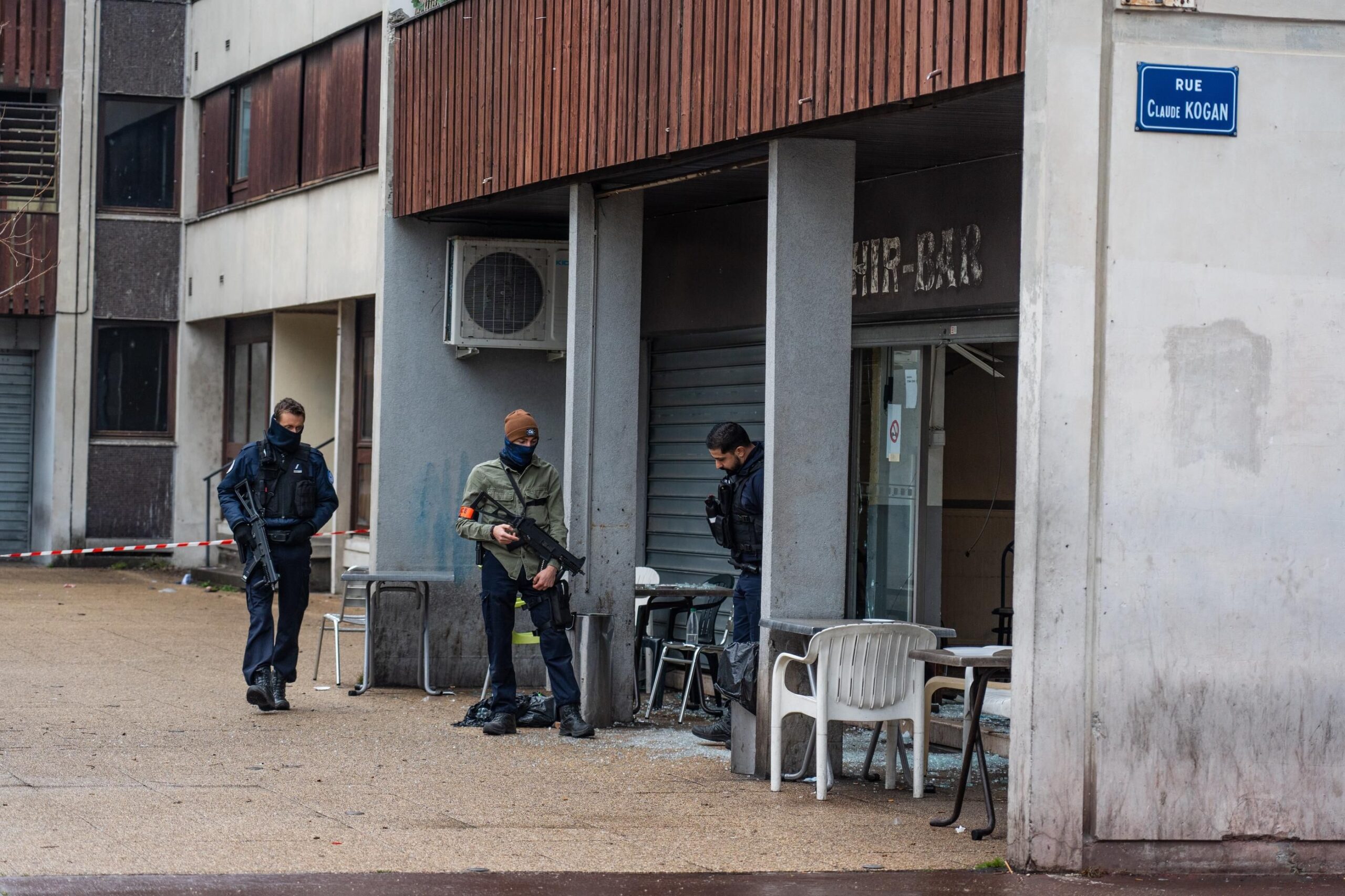 La France s’enfonce dans une guerre insensée contre la criminalité